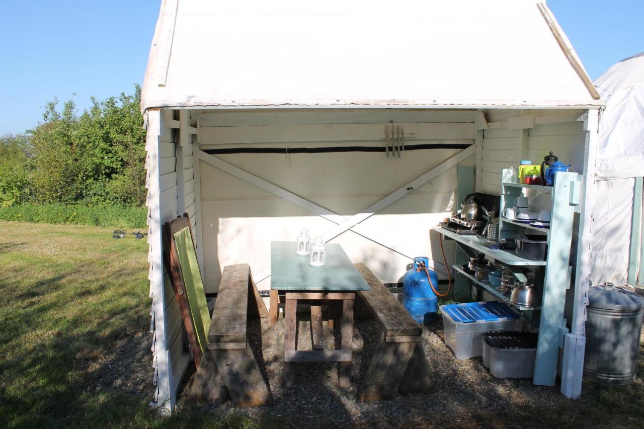 Mill Haven Place Glamping Yurt 3 Haverfordwest Extérieur photo