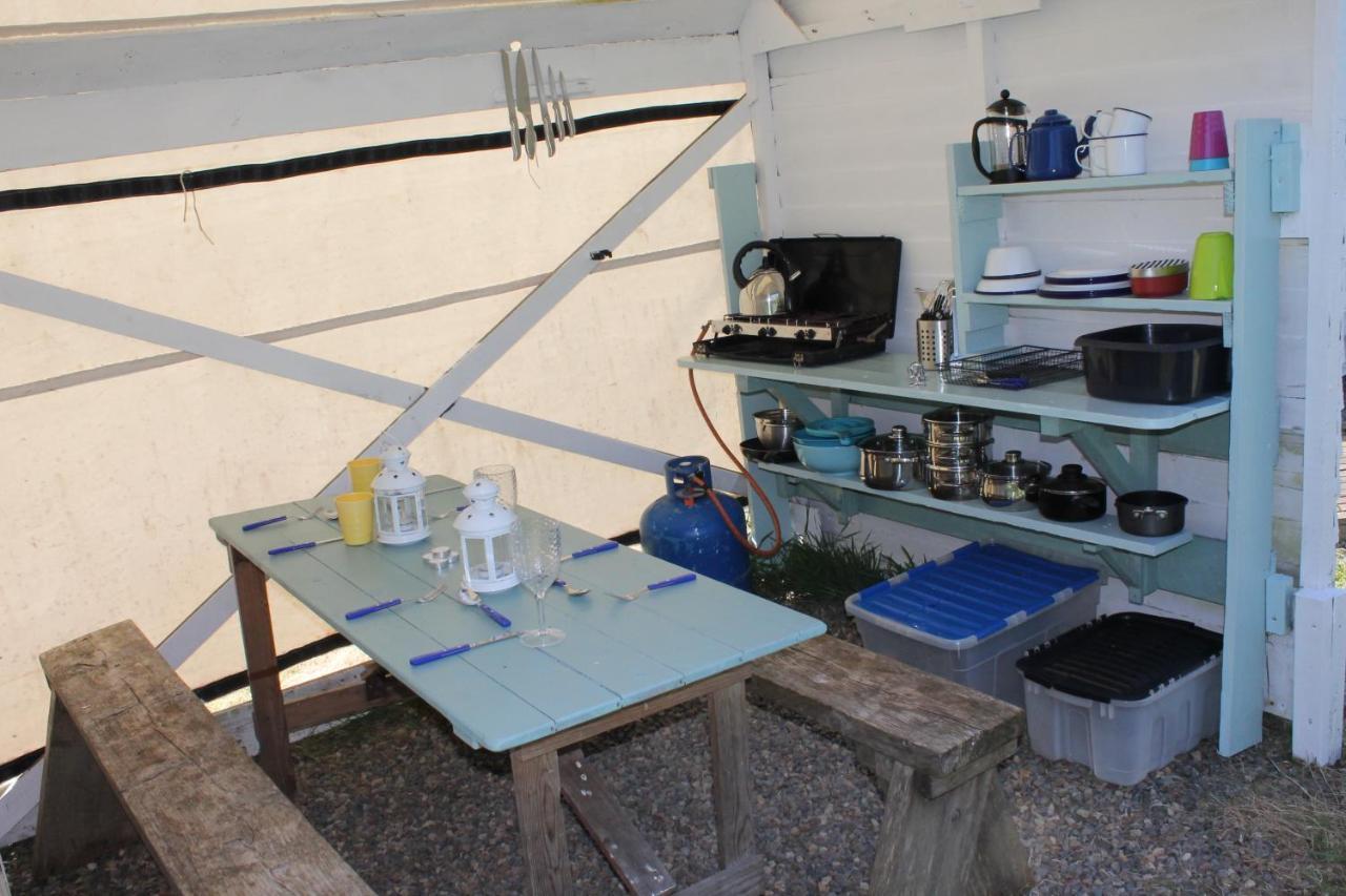 Mill Haven Place Glamping Yurt 3 Haverfordwest Extérieur photo